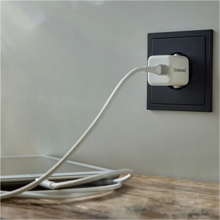 Intenso W30C² GaN USB-C Ladegerät (30W)